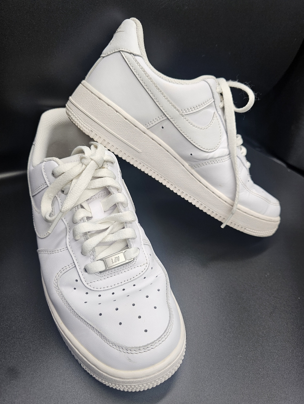 Nike Men's White Low-Top Sneakers